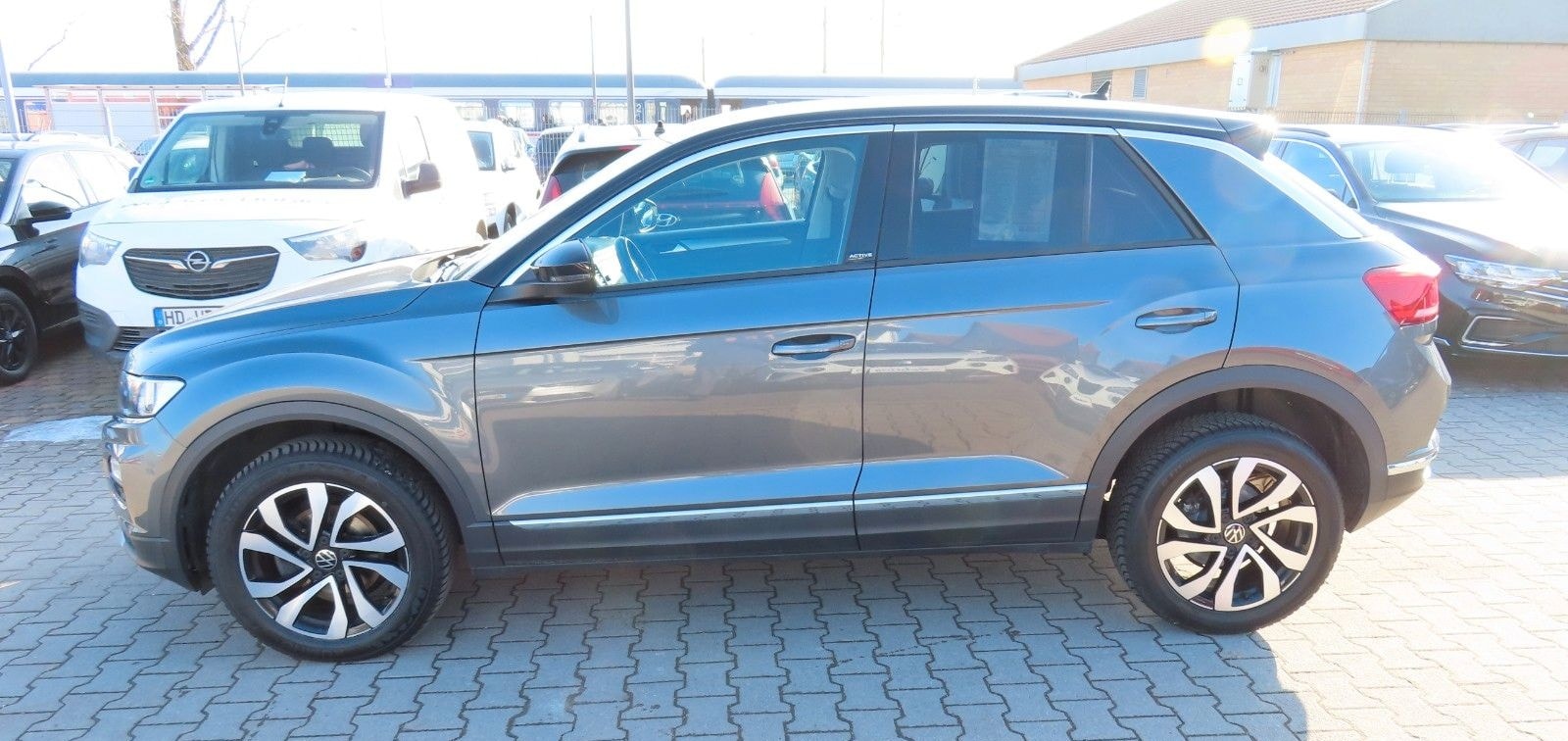 Volkswagen T-Roc 1.5 TSI DSG Actice foto 2