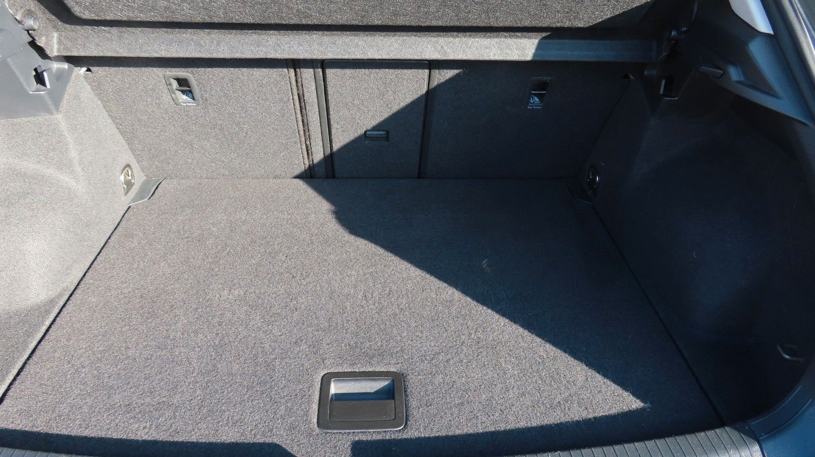 Volkswagen T-Roc 1.5 TSI DSG Actice foto 22