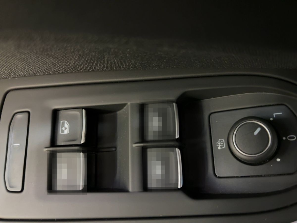 Volkswagen Golf VIII 2.0 TDI DSG Life ACC Kamera LED Navi foto 14