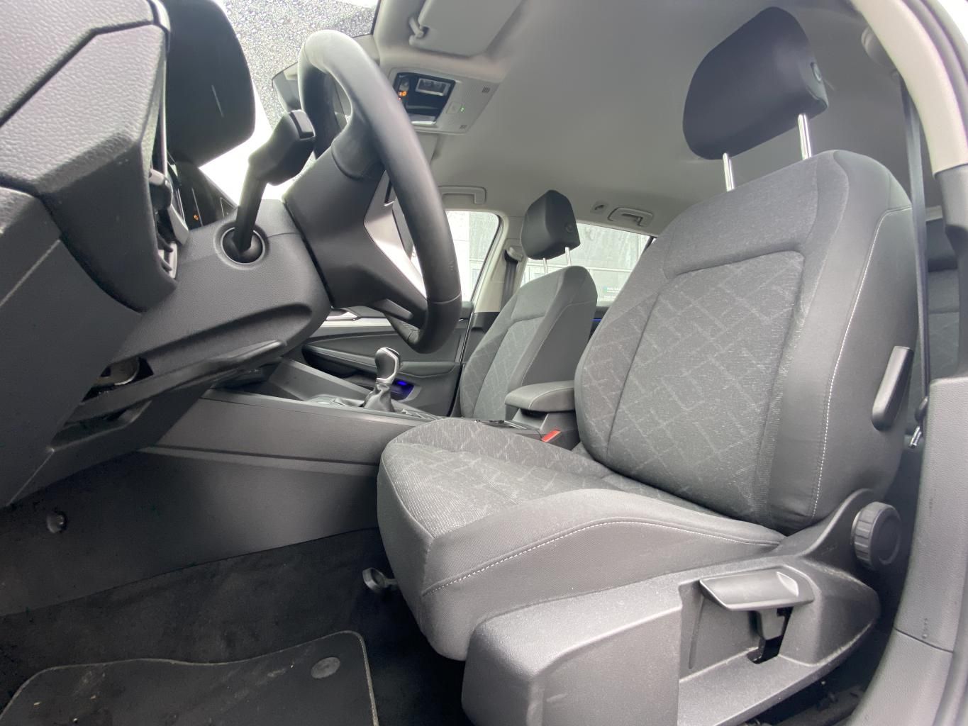 Volkswagen Golf Variant 2.0 TDI LIFE STANDHEIZUNG+AHK+4xSHZ foto 9