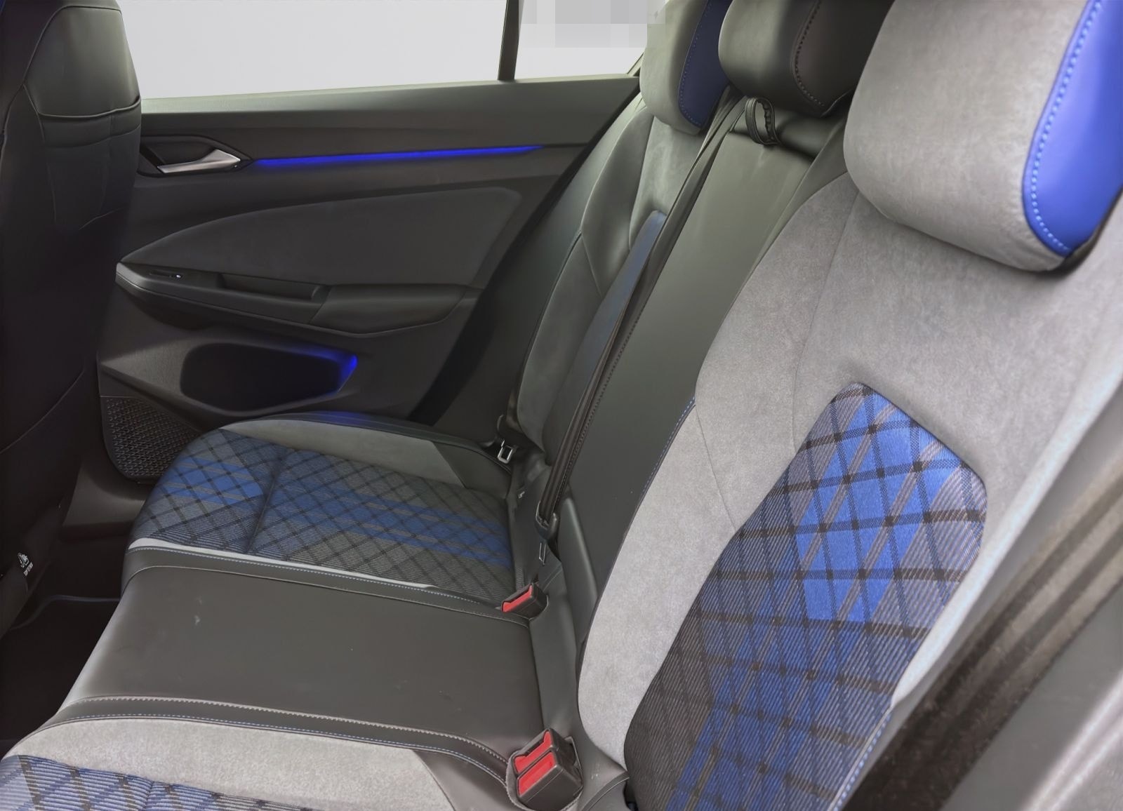 Volkswagen Golf 2.0 TSI DSG 4M R PDC SITZHZG KLIMA LED LM18 foto 15