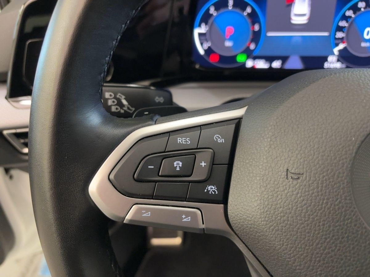 Volkswagen Golf VIII Variant 2.0 TDI DSG Active foto 13