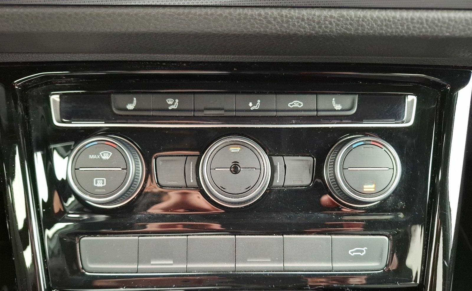 Volkswagen Touran 2.0 TDI R-Line LED Navi ACC AHK 7-Sitze S foto 23