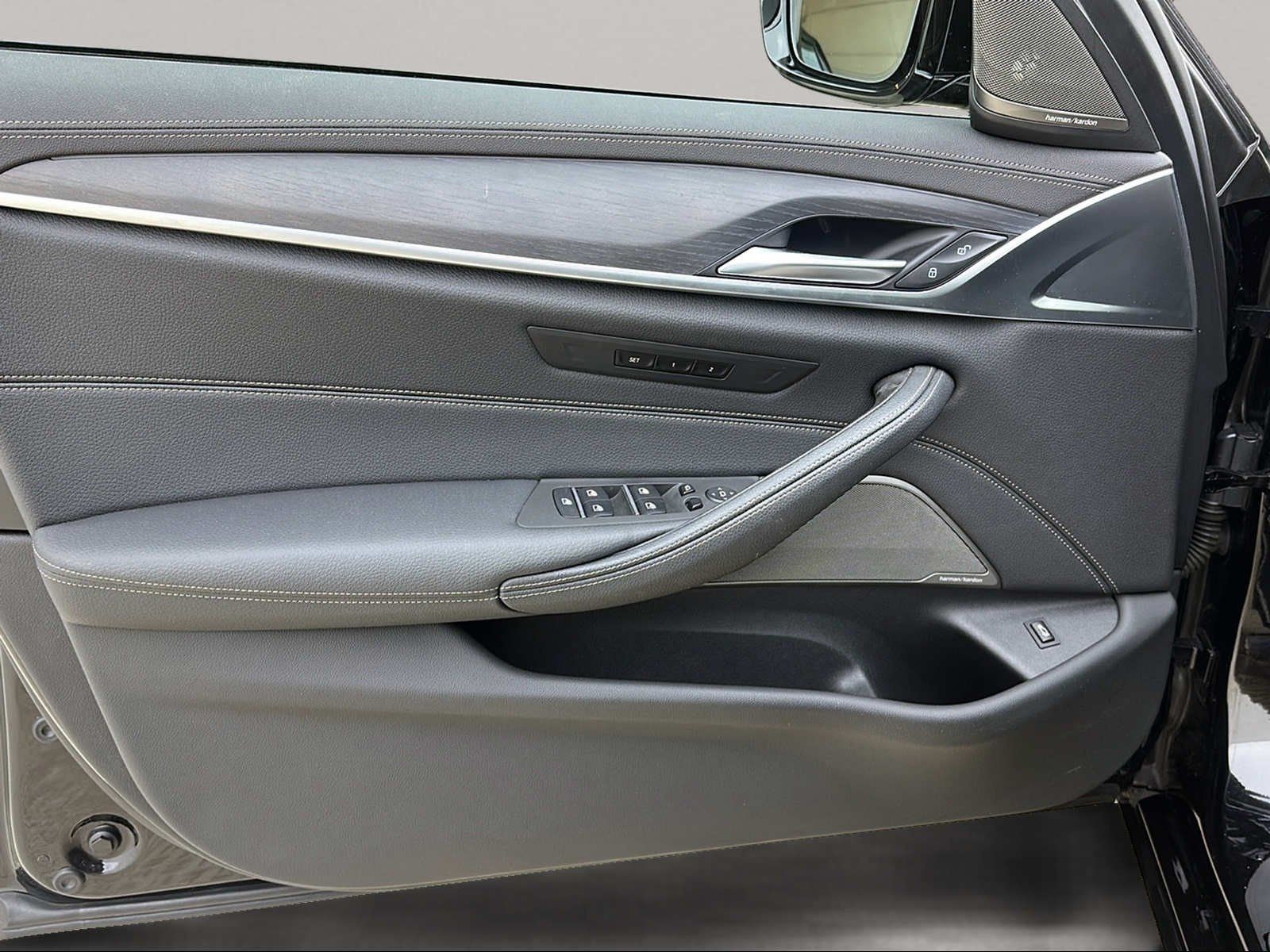 BMW 520d Limousine Harman/K LiveCockpitProf Kamera foto 16