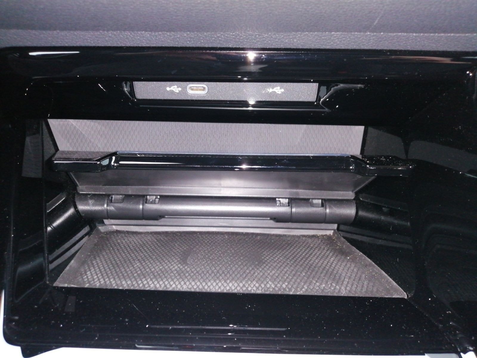 Volkswagen Golf GTI Clubsport VIII 2.0TSI DSG BlackStyle foto 19