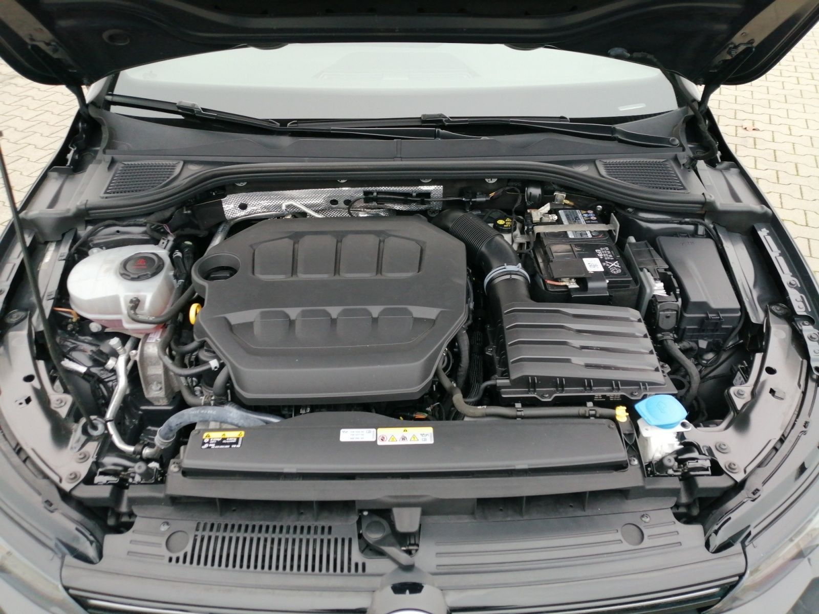 Volkswagen Golf GTI Clubsport VIII 2.0TSI DSG BlackStyle foto 10