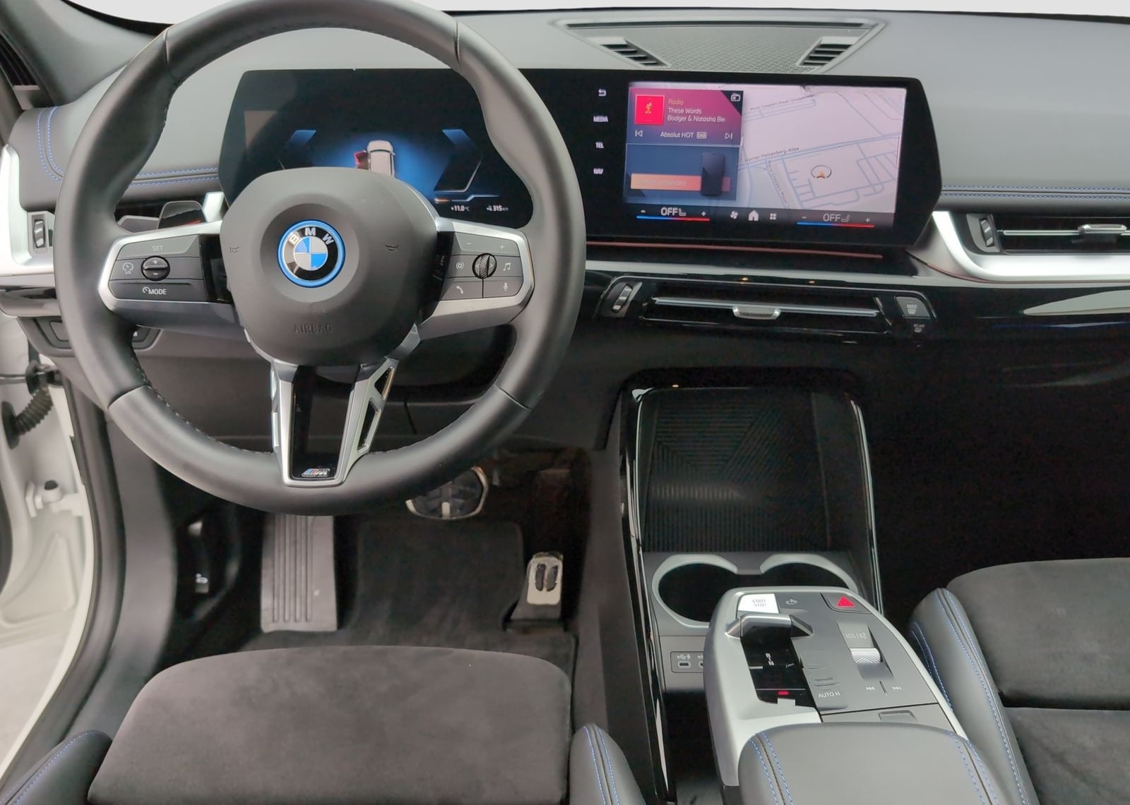 BMW iX1 xDrive30 Sportp. LED Shz. Sports. Sportfw. foto 9