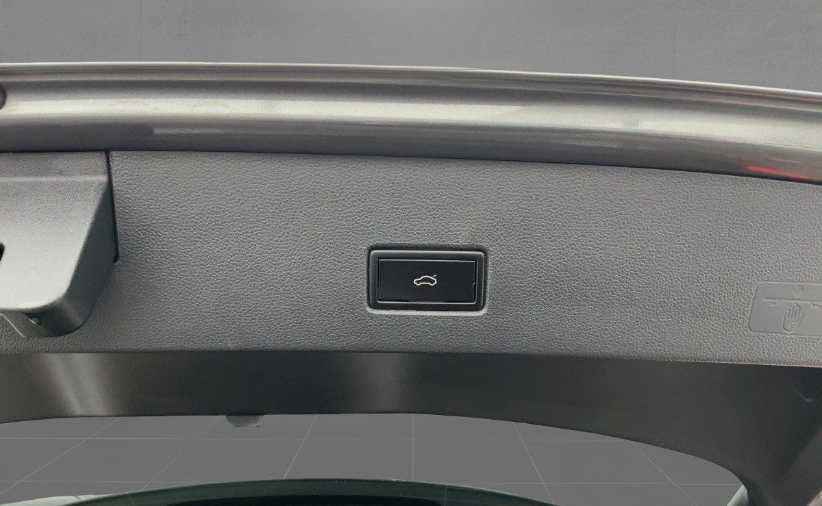 Volkswagen T-Roc 1.5 TSI Sport ACC,LED,Navi,SHZ,PDC,RFK foto 14