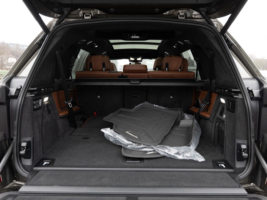 BMW X7 M60i FACEL. PANO HUD 360° LED SITZBELÜFTUNG foto 12