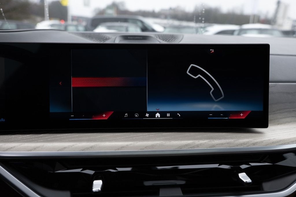 BMW X7 M60i FACEL. PANO HUD 360° LED SITZBELÜFTUNG foto 18