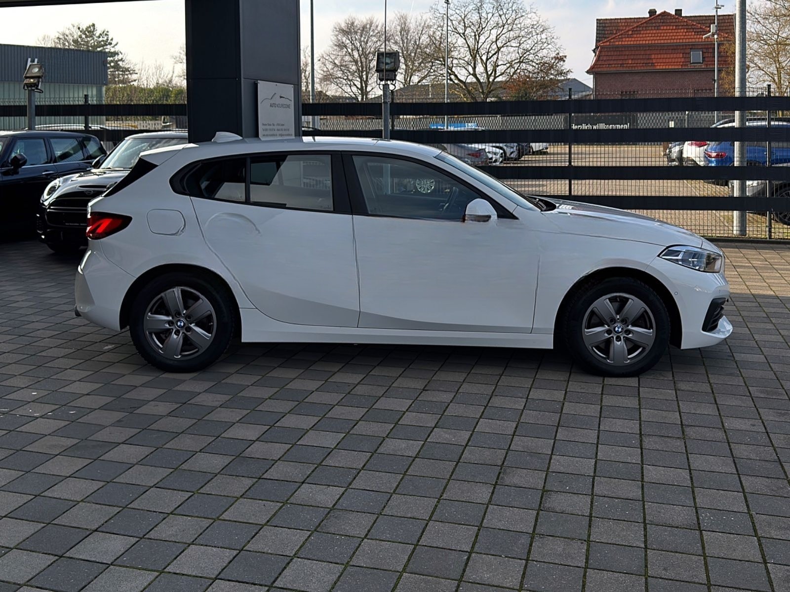 BMW 118d Advantage *Automatik*LiveProf*Navi*LED*DAB* foto 7