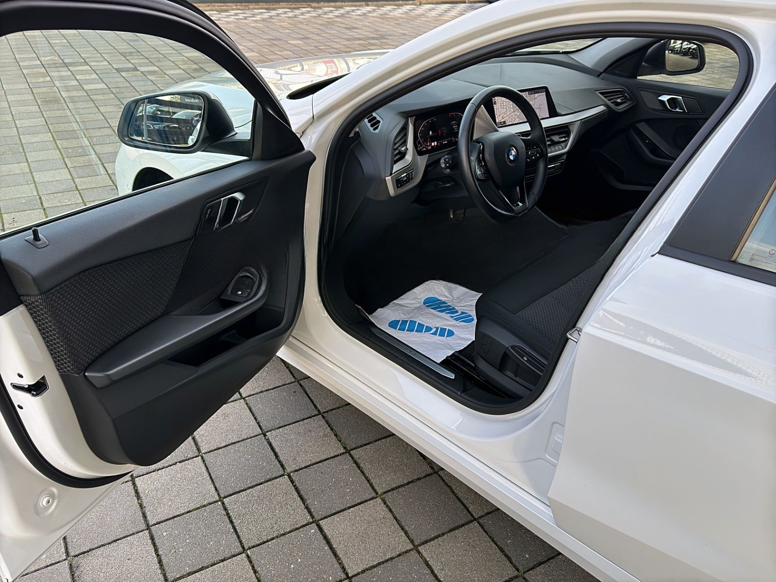 BMW 118d Advantage *Automatik*LiveProf*Navi*LED*DAB* foto 8