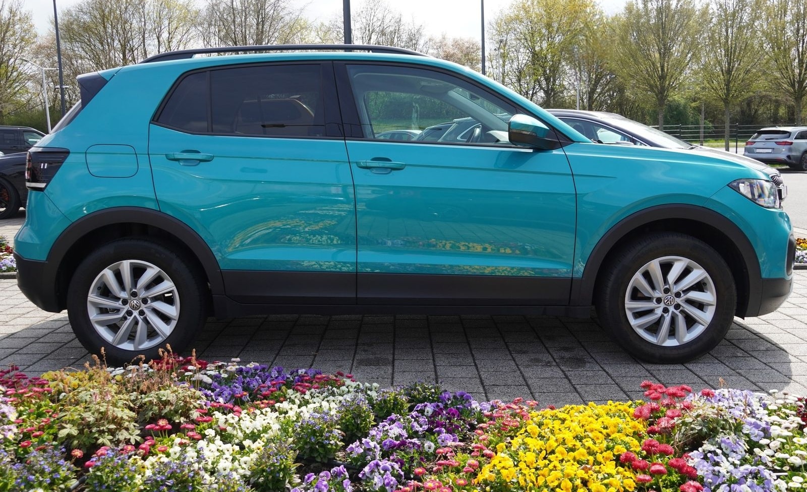 Volkswagen T-Cross 1.0 Life DSG Navi AHK ACC DAB PDC Kamera foto 9