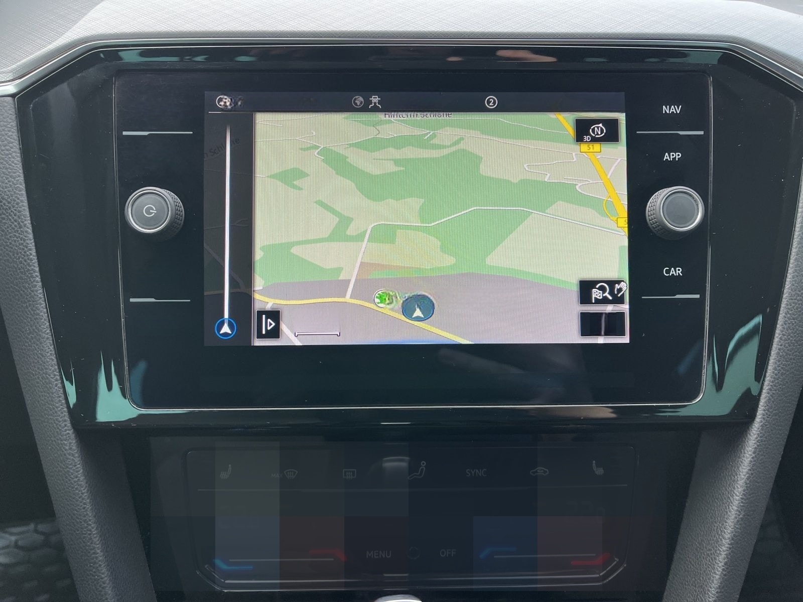 Volkswagen Passat Variant 2.0 TDI DSG Business AHK Navi LE foto 11