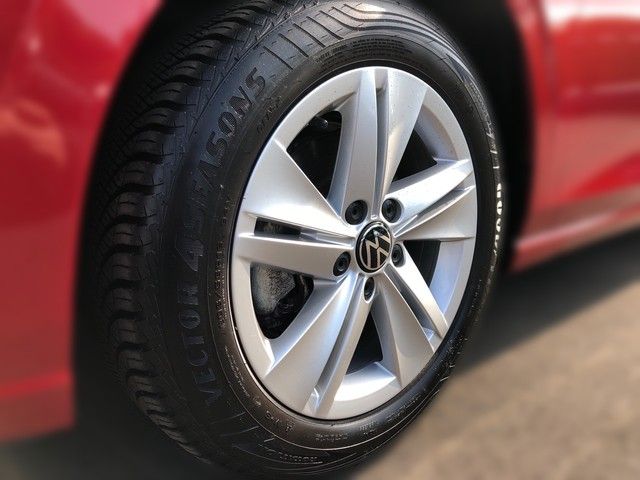 Volkswagen Golf VIII Lim. 1.5TSI Life NAVI+ACC+STNDHZG+++ foto 8