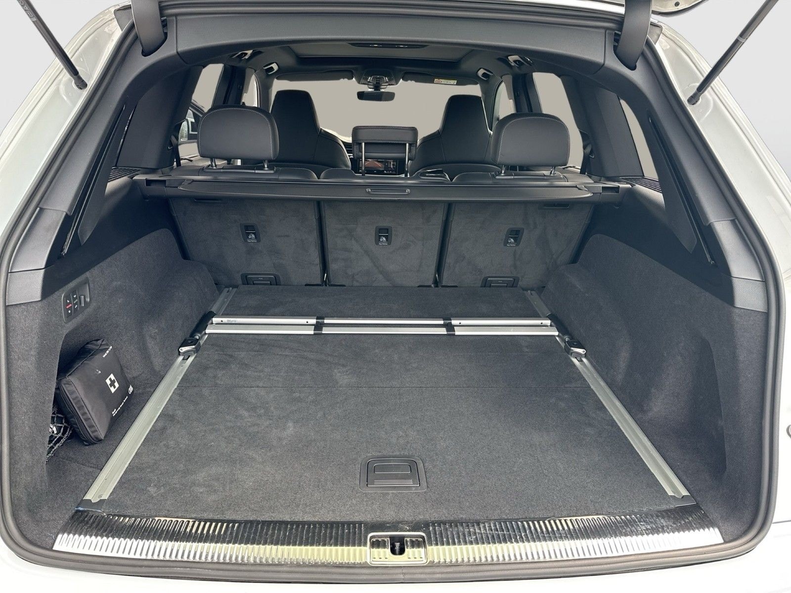 Audi SQ7 quattro PANO B&O AHK 360CAM HDMATRIX HEAD-UP foto 17