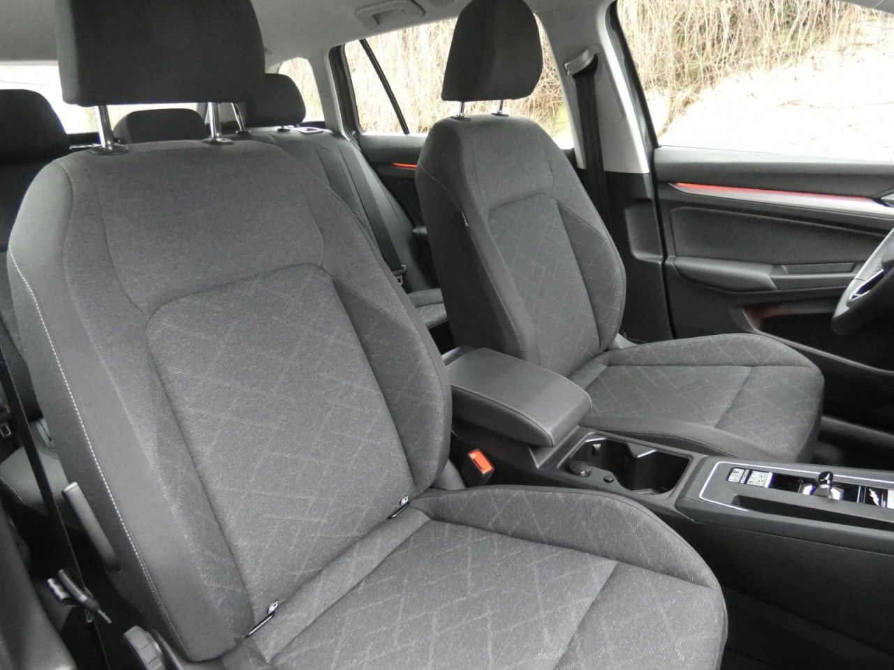 Volkswagen Golf VIII Variant 2.0 TDI DSG Life LED Navi SHZ  foto 4