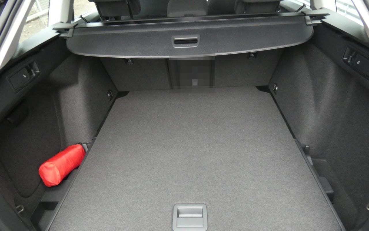 Volkswagen Golf VIII Variant 2.0 TDI DSG Life LED Navi SHZ  foto 8