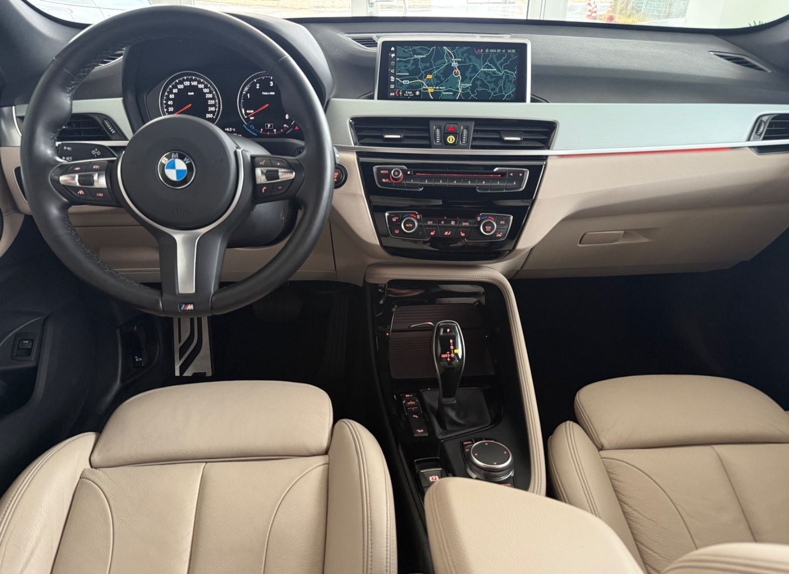 BMW X1 xDrive 20 d M Sport Paket VOLL! AHK H&K foto 13