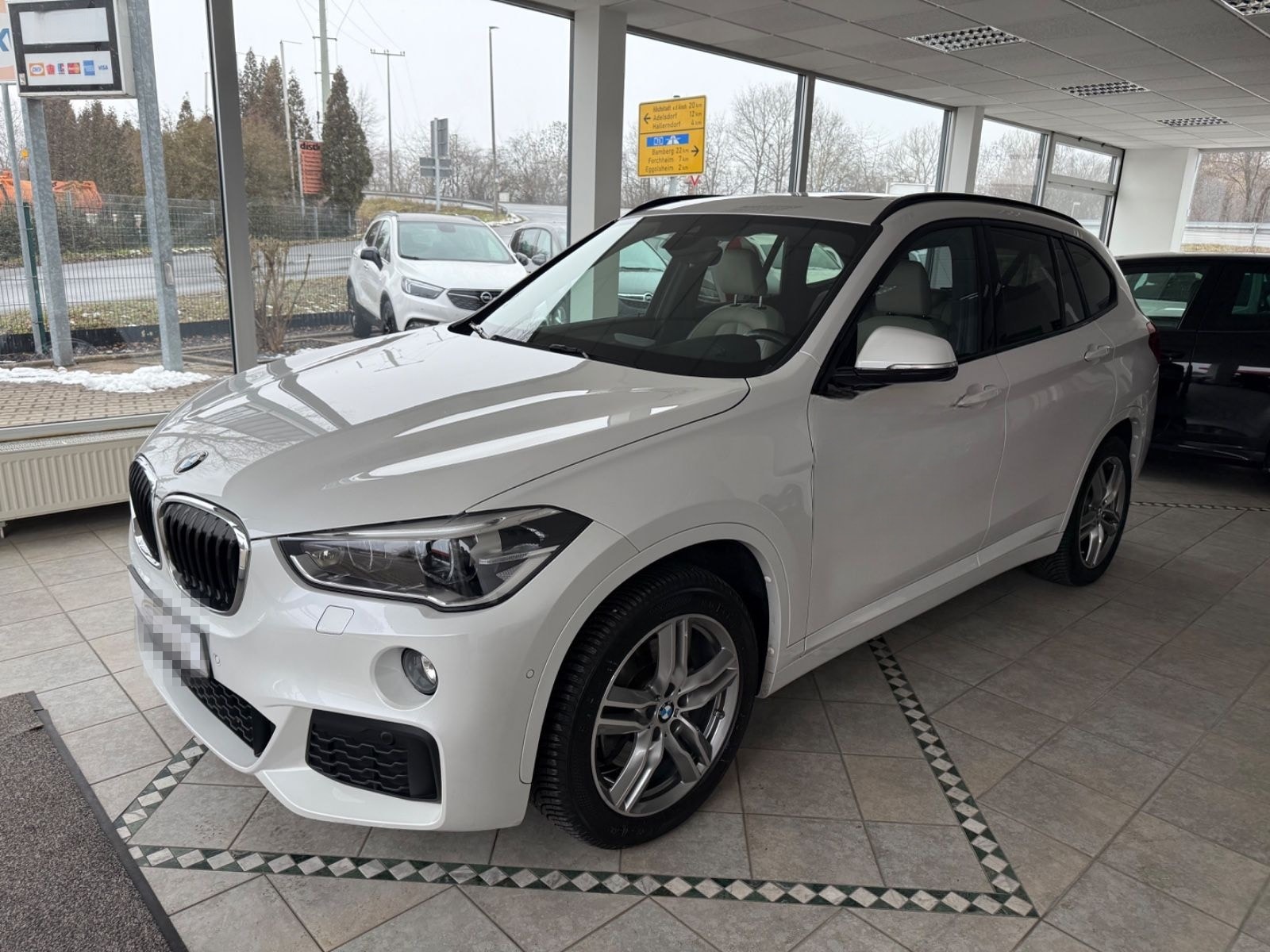 BMW X1 xDrive 20 d M Sport Paket VOLL! AHK H&K foto 7