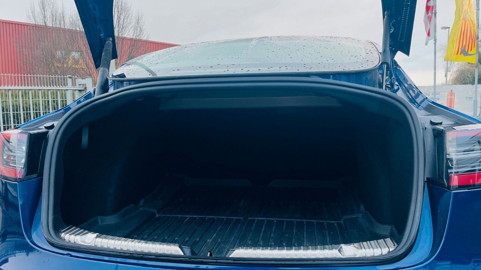 Tesla Model 3 Allradantrieb mit Dualmotor Premium foto 10