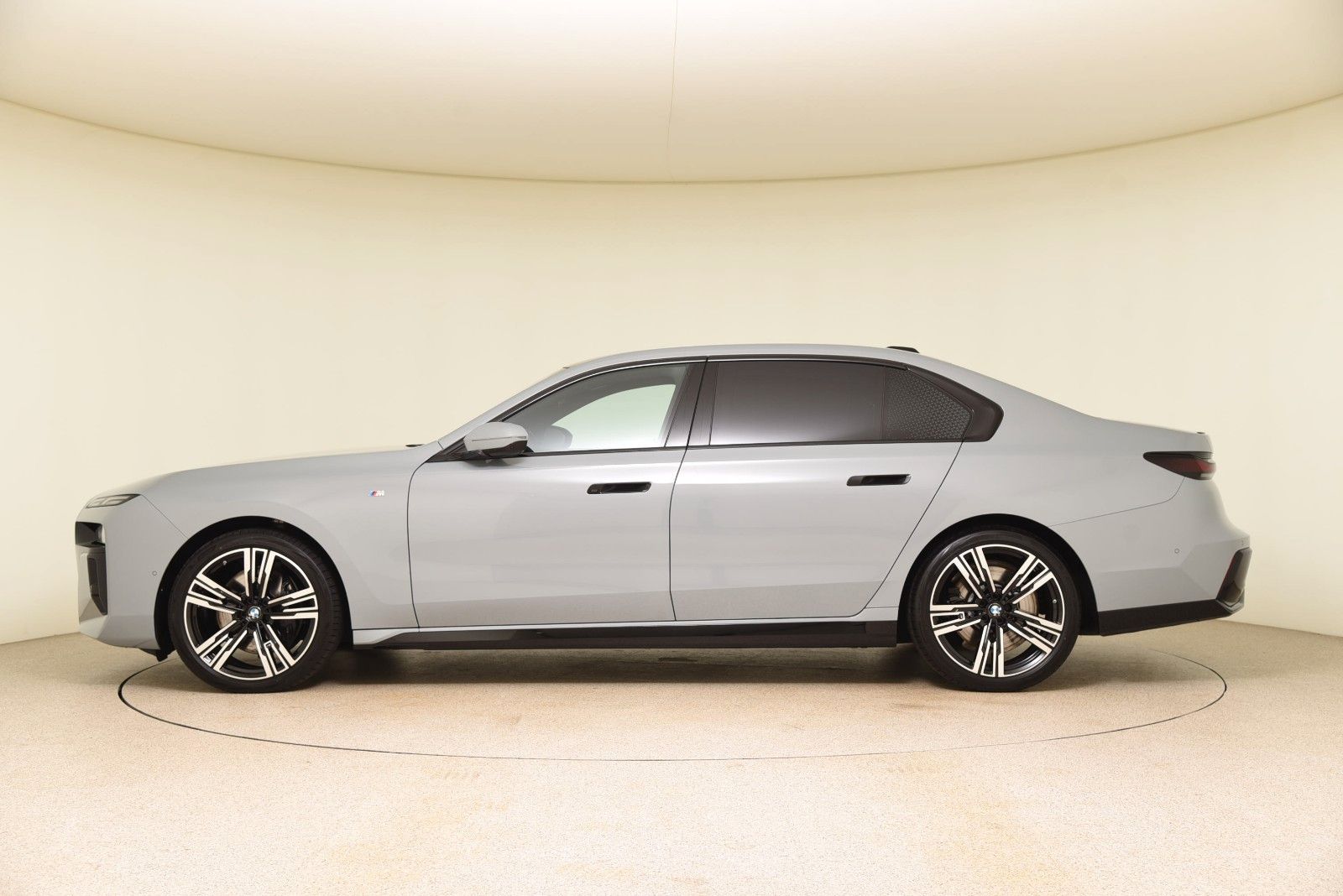 BMW 740d xDrive M Sport Pro ACC LED Pano HUD B&W foto 2