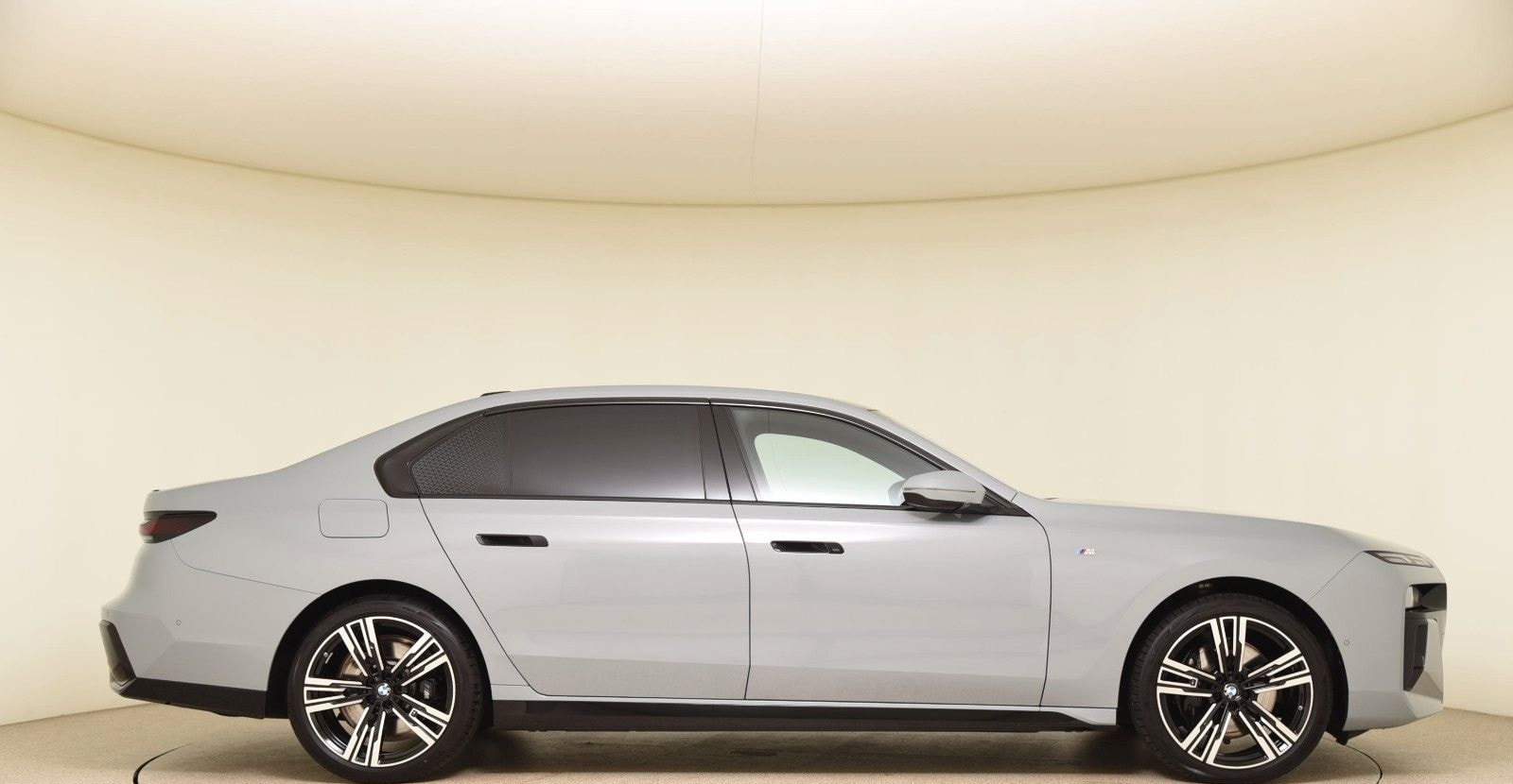 BMW 740d xDrive M Sport Pro ACC LED Pano HUD B&W foto 4