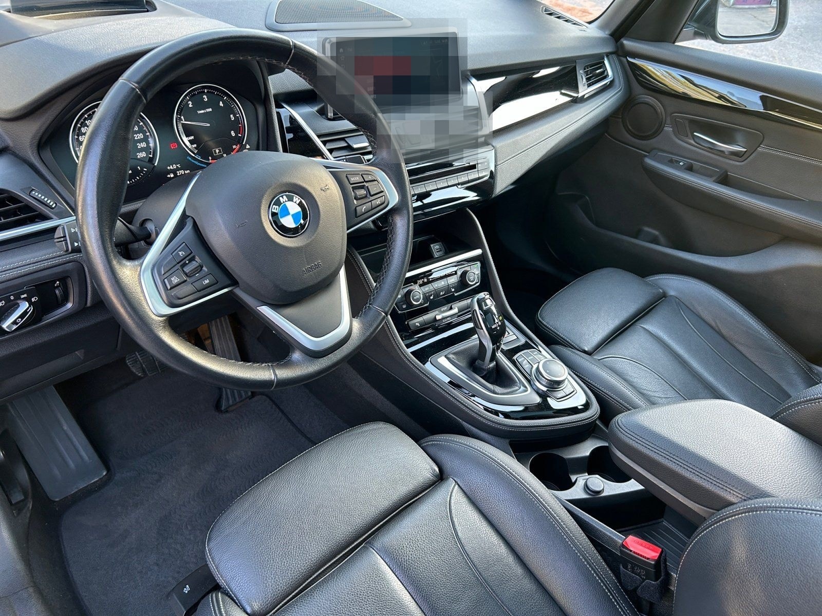 BMW 220d xDrive Active Tourer foto 10