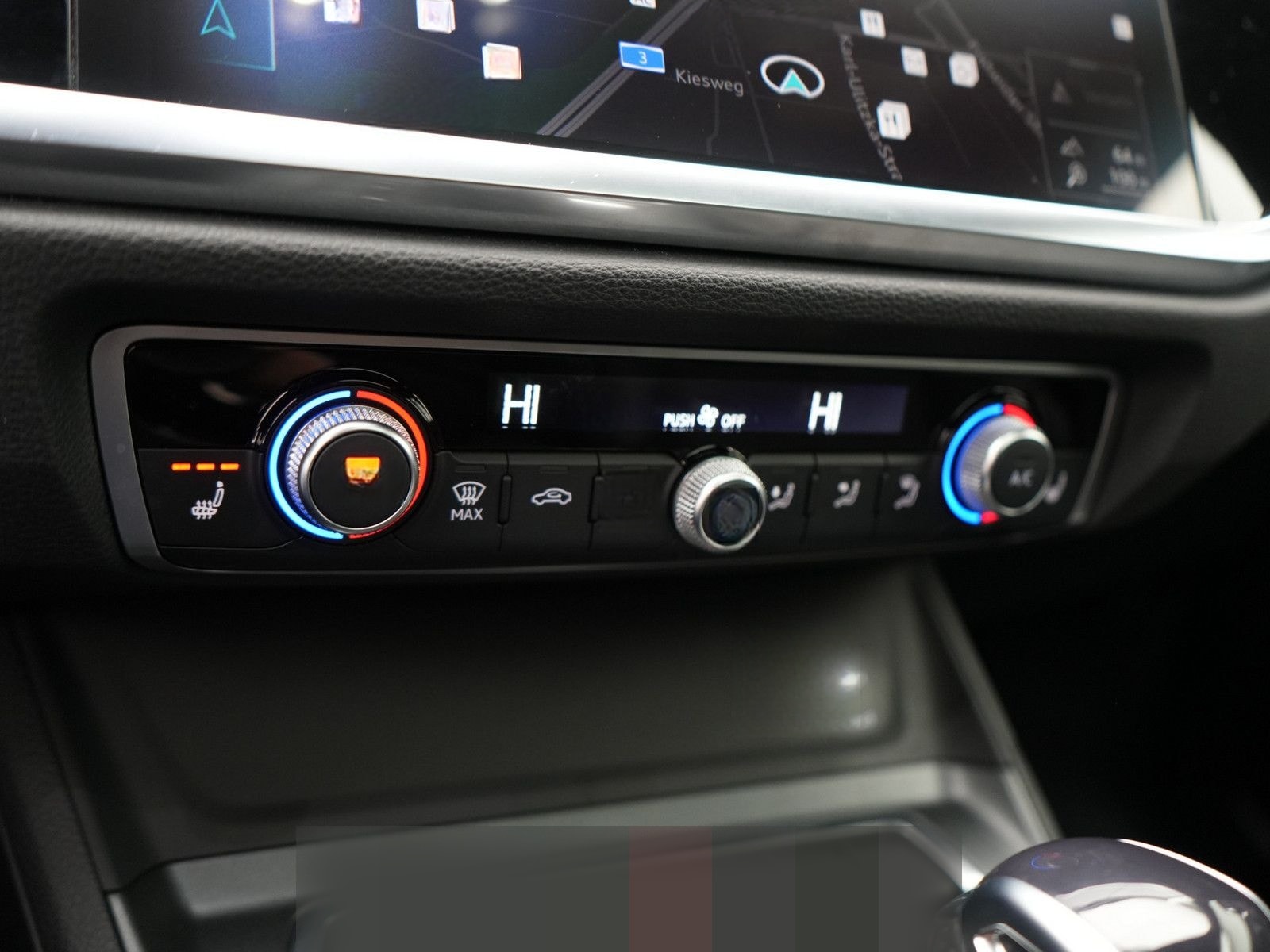 Audi Q3 Sportback 45 e S line S-TRON PANO AHK LEDER foto 11