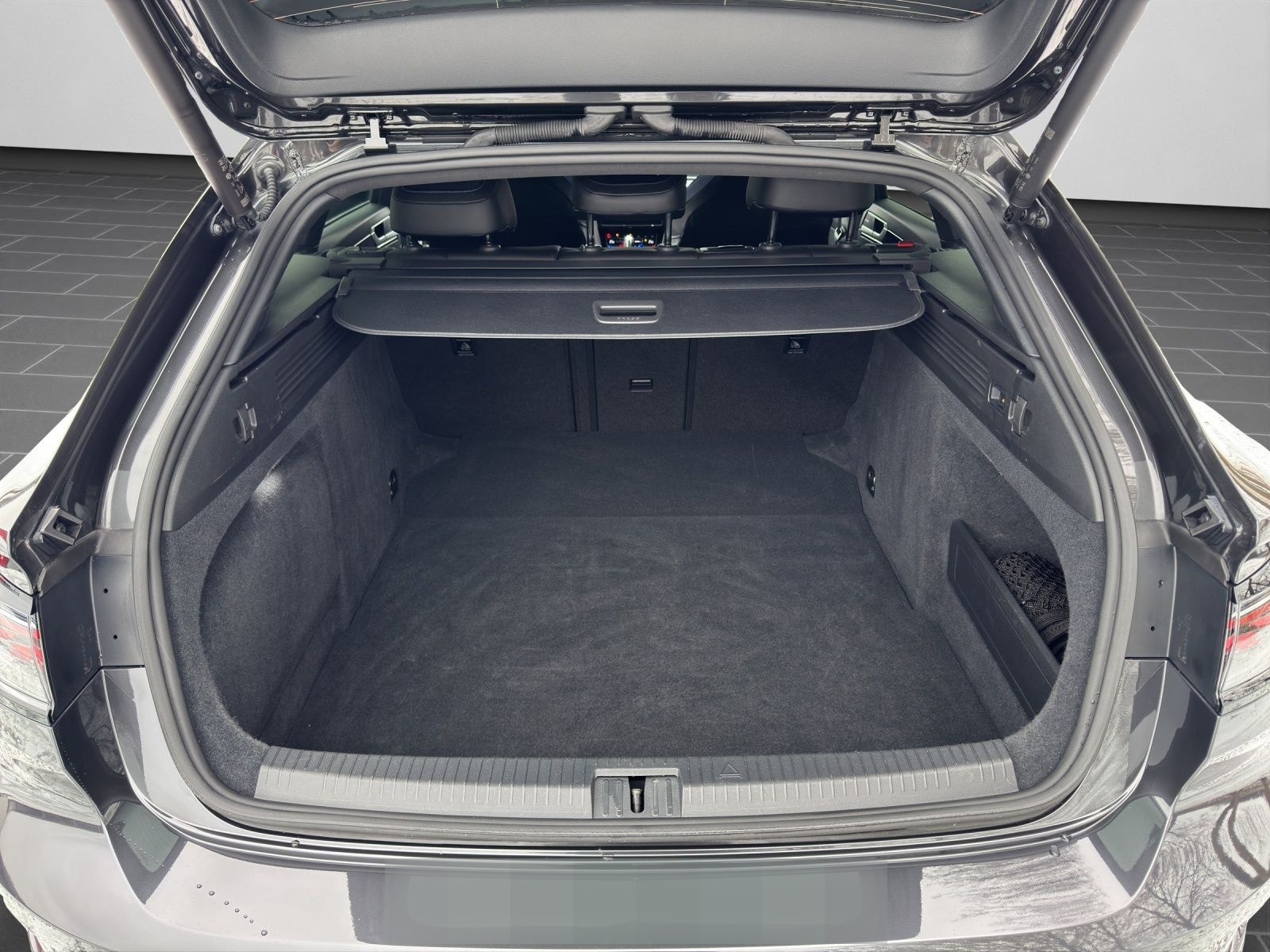 Volkswagen Arteon Shooting Brake R 2.0 TSI HUD AHK IQ-LGHT foto 15