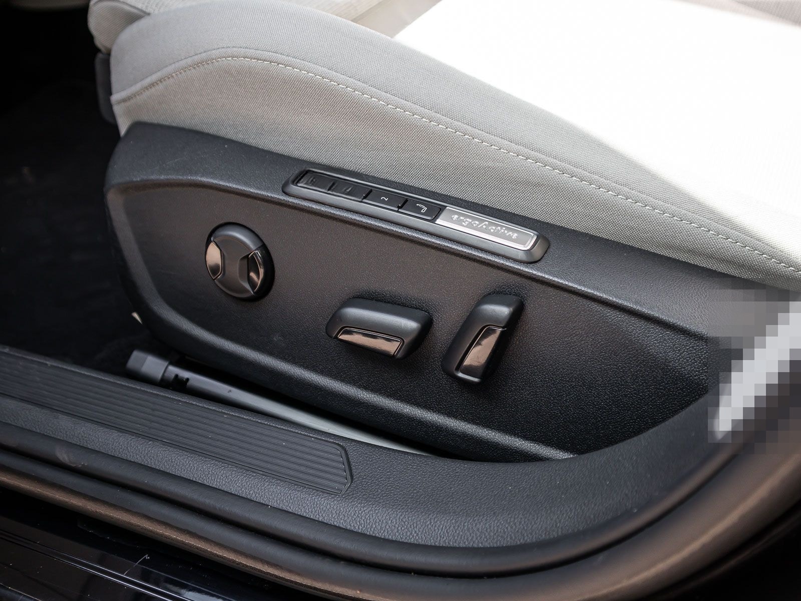 Volkswagen Golf VIII Variant Life 2.0 TDI IQ.Light Navi Par foto 19