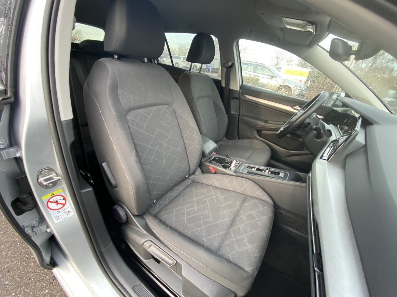 Volkswagen Golf Variant 2.0 TDI DSG Life APP-CONNECT+ACTIVE foto 13