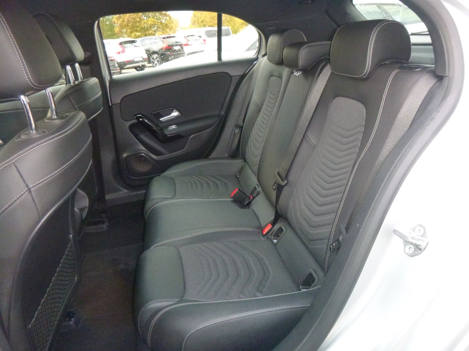 Mercedes-Benz A 180 >AUT/NAV/PDC/Sitzheizung< foto 10