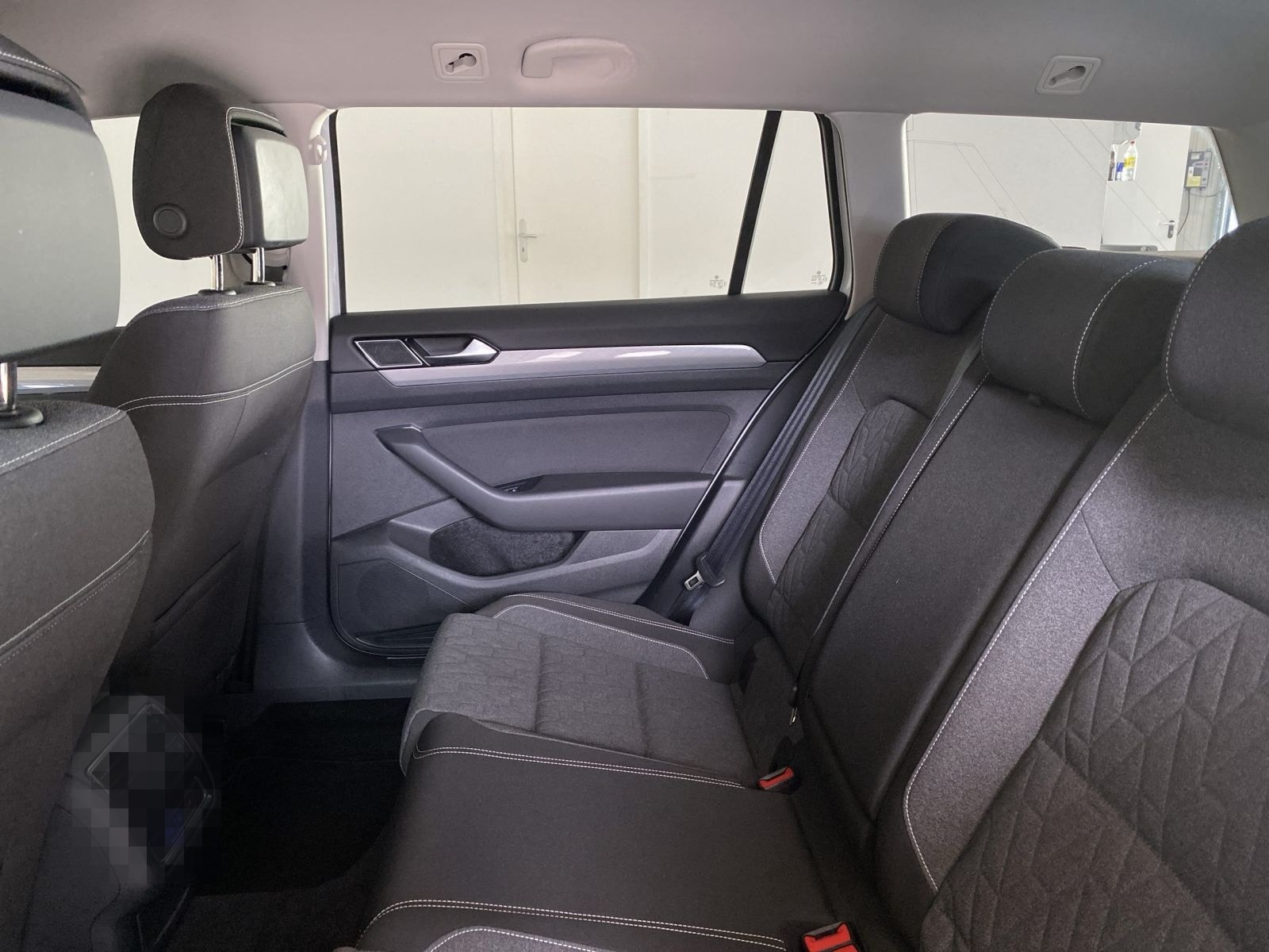 Volkswagen Passat Variant 2.0 TDI Business *ACC*DSG*Navi foto 8