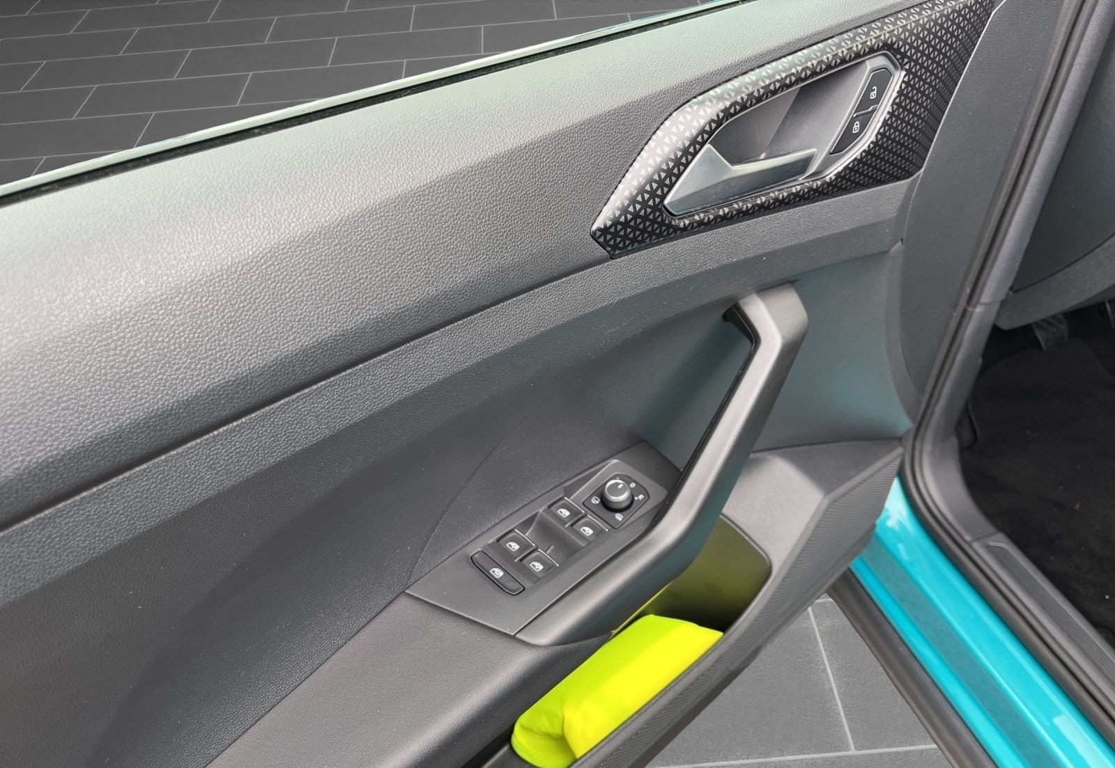 Volkswagen T-Cross STYLE 1.0 TSI LED IQ.DRIVE ACC REAR VIEW foto 14