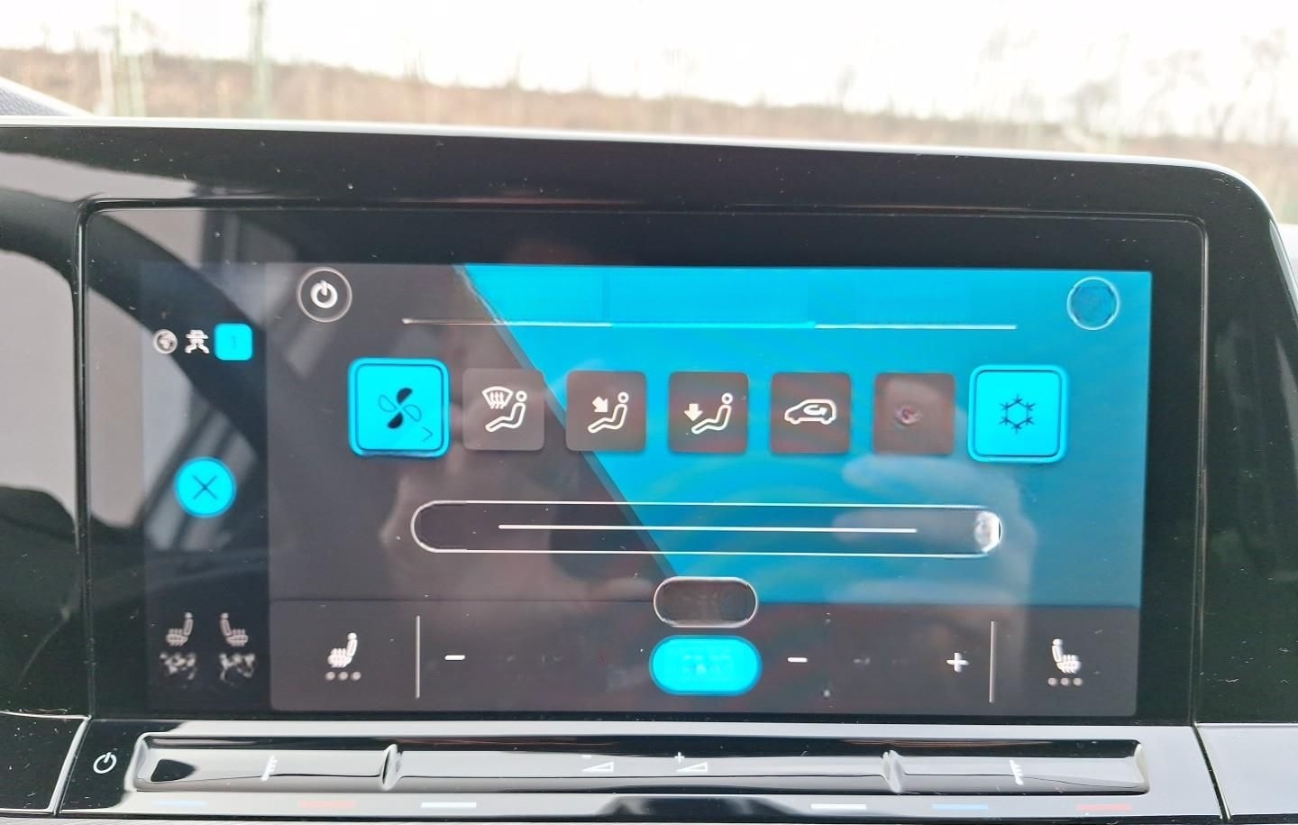 Volkswagen Golf 1.4 TSI DSG Style eHybrid Winter|ACC|Navi|R foto 25