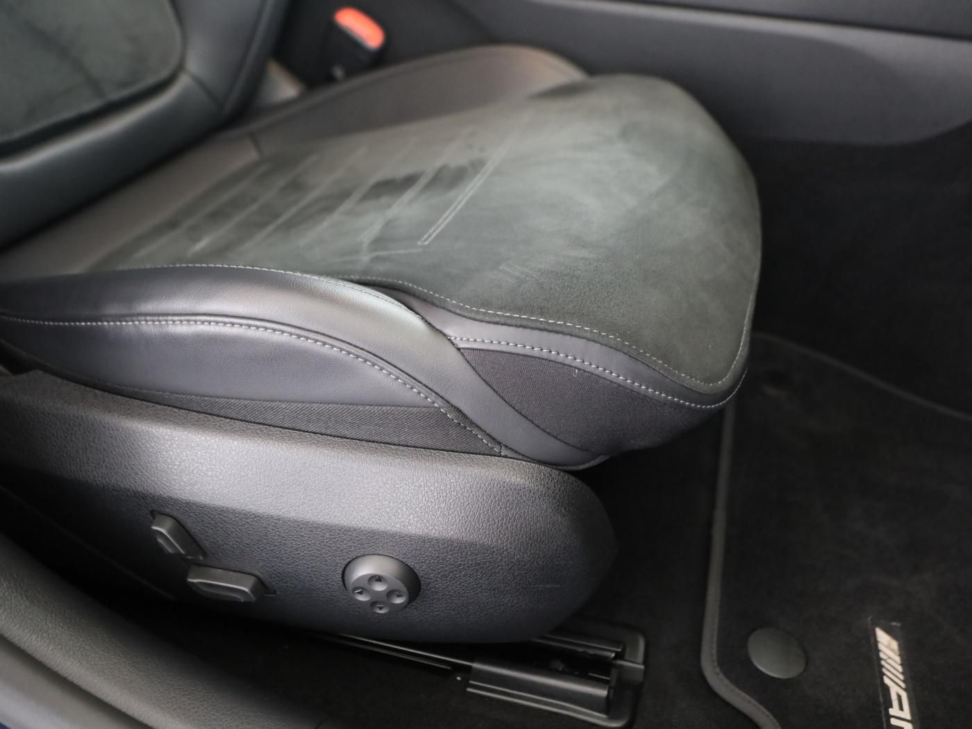 Mercedes-Benz C 200 d AMG+DISTR+HUD+STANDHEIZUNG+360°+AMBIENTE foto 18