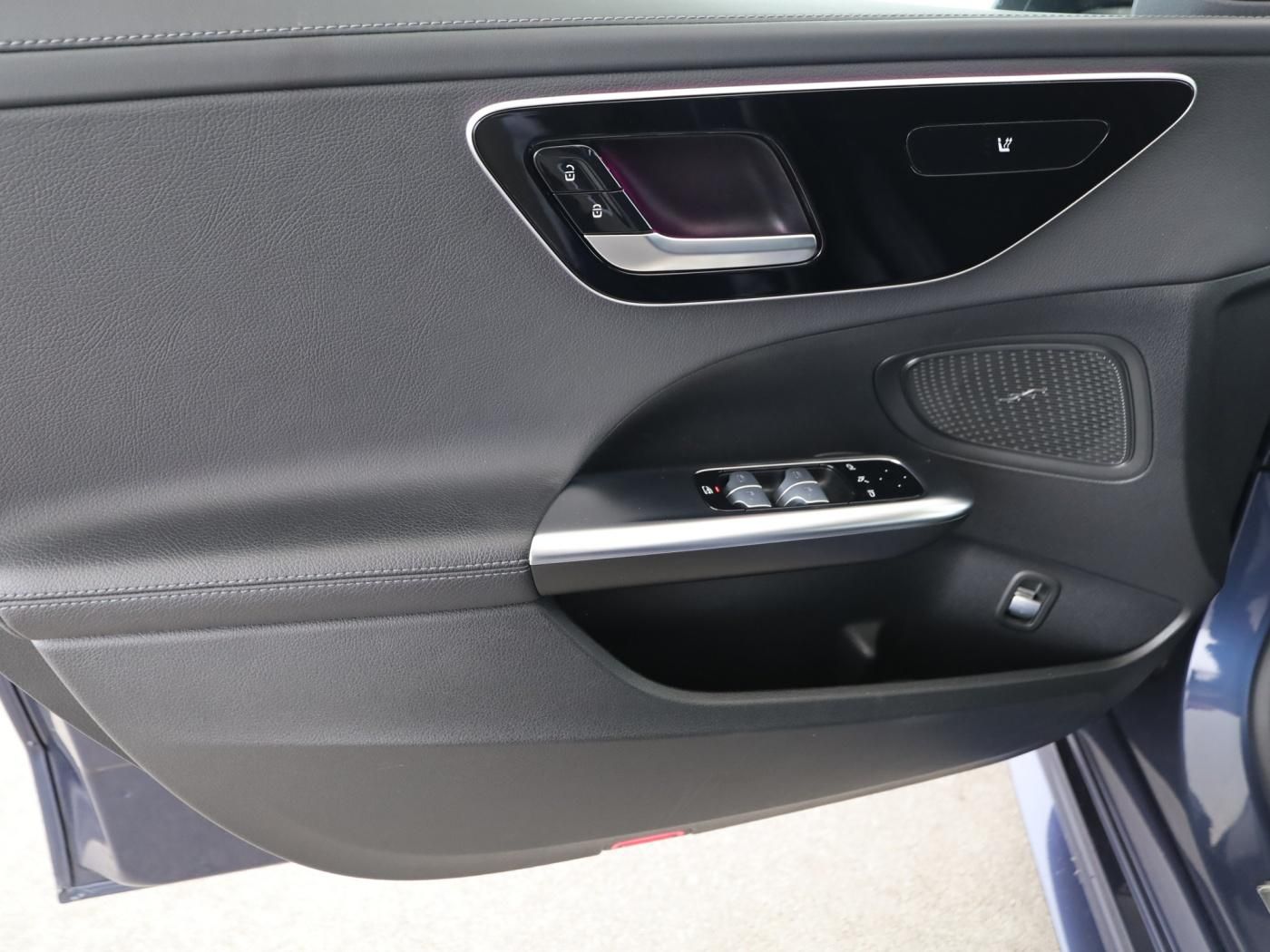 Mercedes-Benz C 200 d AMG+DISTR+HUD+STANDHEIZUNG+360°+AMBIENTE foto 10