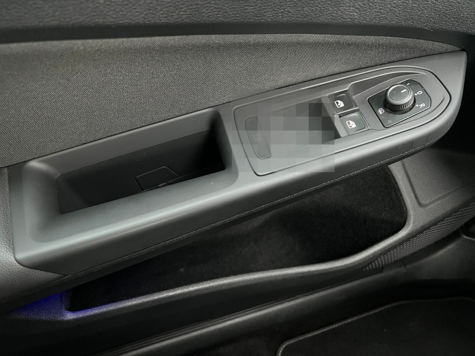 Volkswagen Golf VIII "ACTIVE" 2.0 TDI *Navi, Climatronic, S foto 21