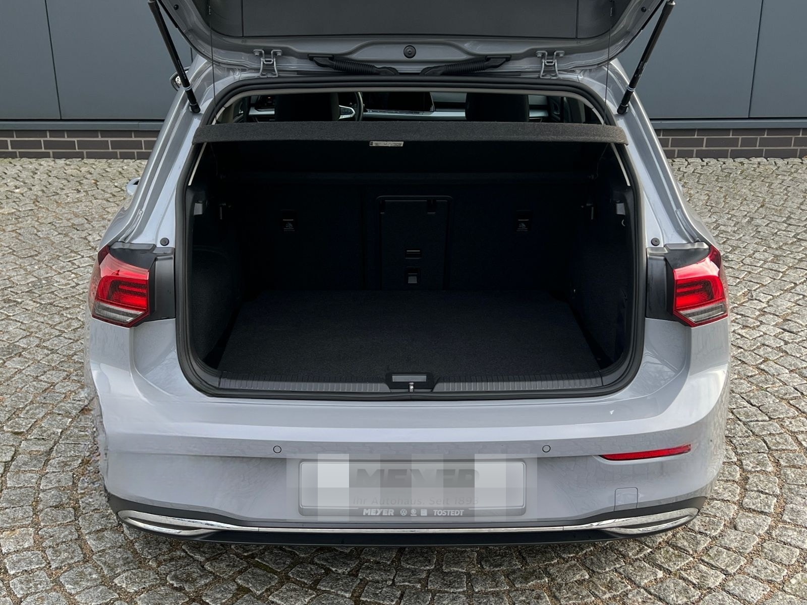 Volkswagen Golf VIII "ACTIVE" 2.0 TDI *Navi, Climatronic, S foto 7