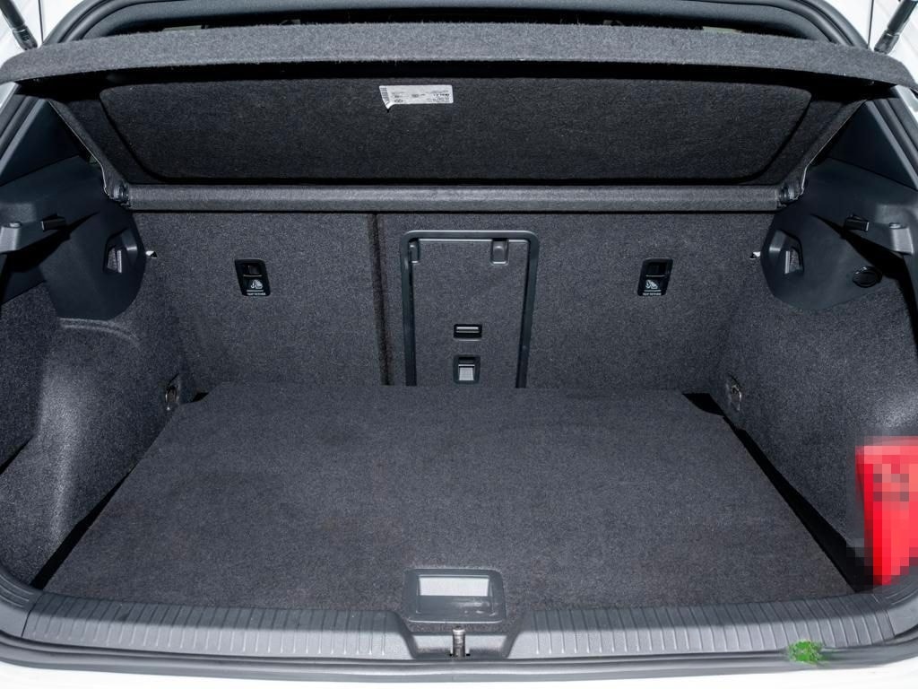 Volkswagen Golf VIII GTI Clubsport 2.0TSI DSG MATRIX/ACC/NA foto 9