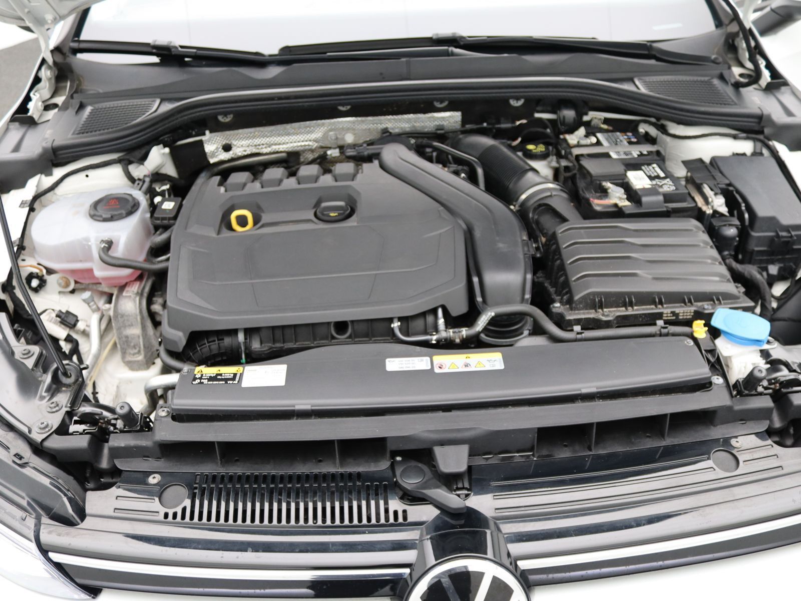 Volkswagen Golf VIII Active 1.5TSI / IQ.Drive, Standh, LED+ foto 19