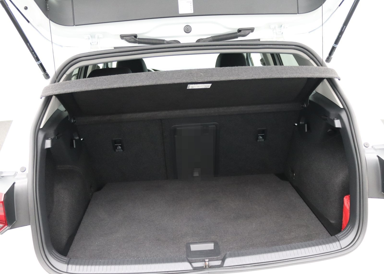 Volkswagen Golf VIII Active 1.5TSI / IQ.Drive, Standh, LED+ foto 8