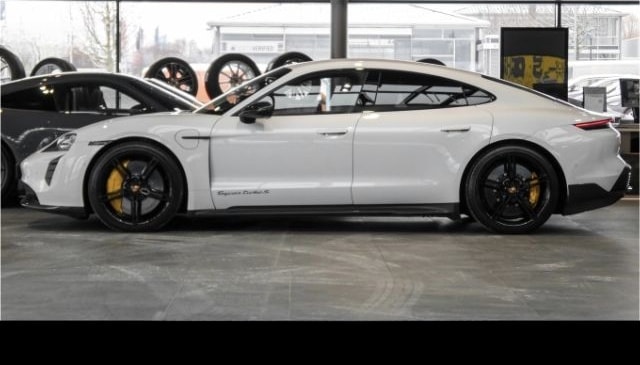 Porsche Taycan Turbo S*PRIVACY*LED-MATRIX*AMBIENTE* foto 2