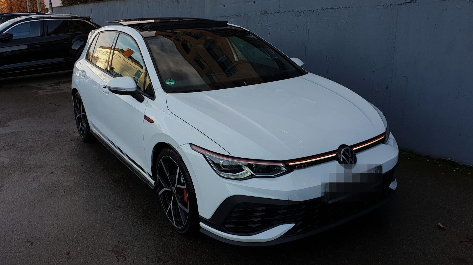 Volkswagen Golf 8 GTI Clubsport DSG Pano/Matrix/DCC/ACC/19 foto 2