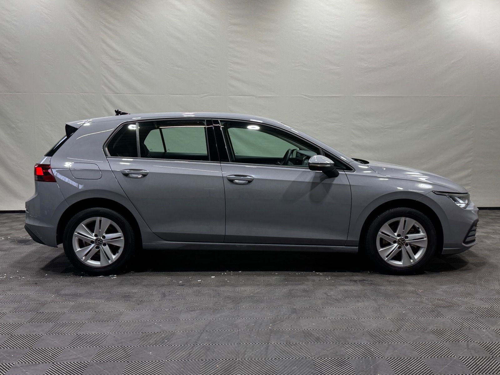 Volkswagen Golf Life 1.5 TSI | LED NAVI RÜKA ACC DAB PDC foto 17