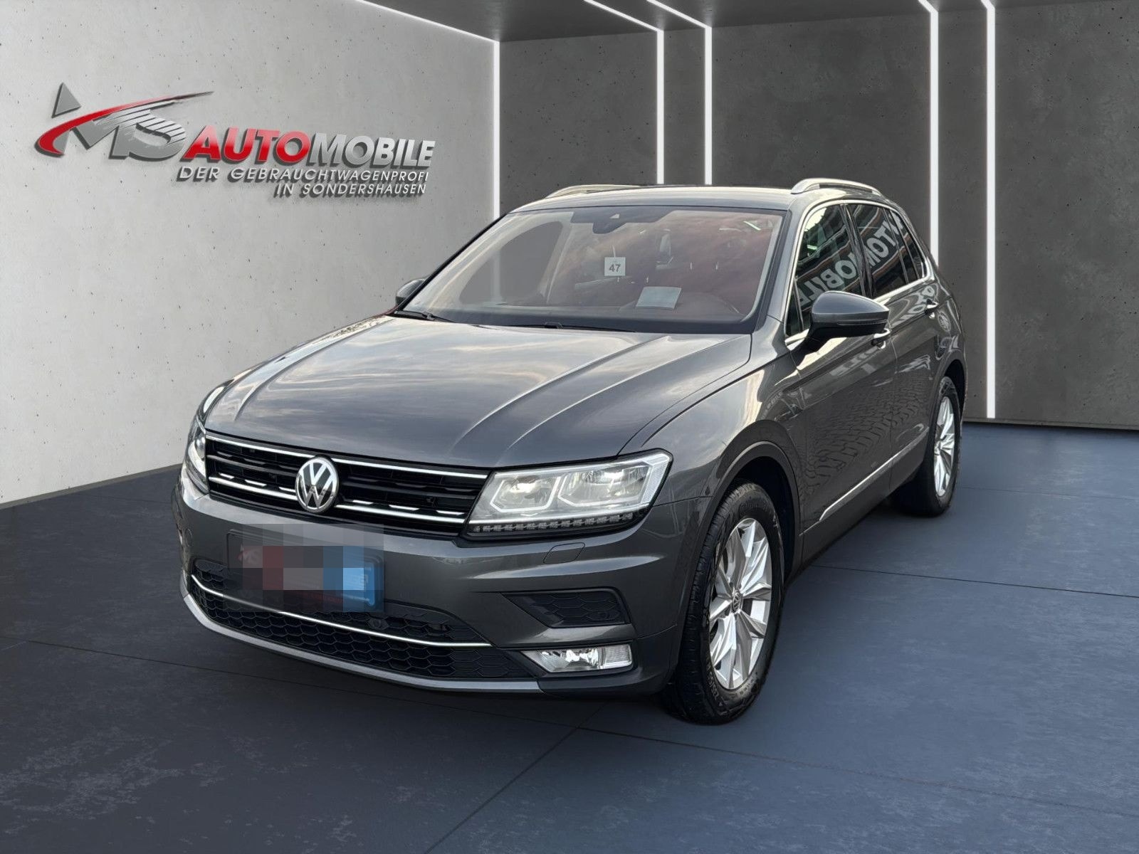 Volkswagen Tiguan Highline 4Motion+LED+HUD+AHK+ACC+1.HAND foto 1