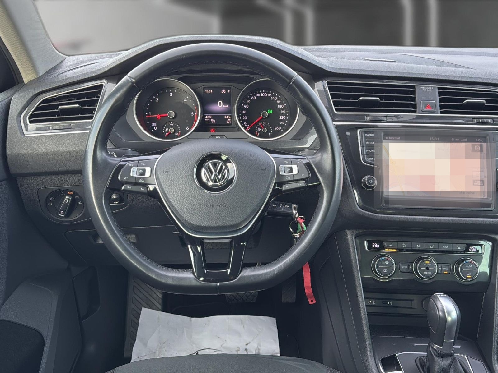Volkswagen Tiguan Highline 4Motion+LED+HUD+AHK+ACC+1.HAND foto 12