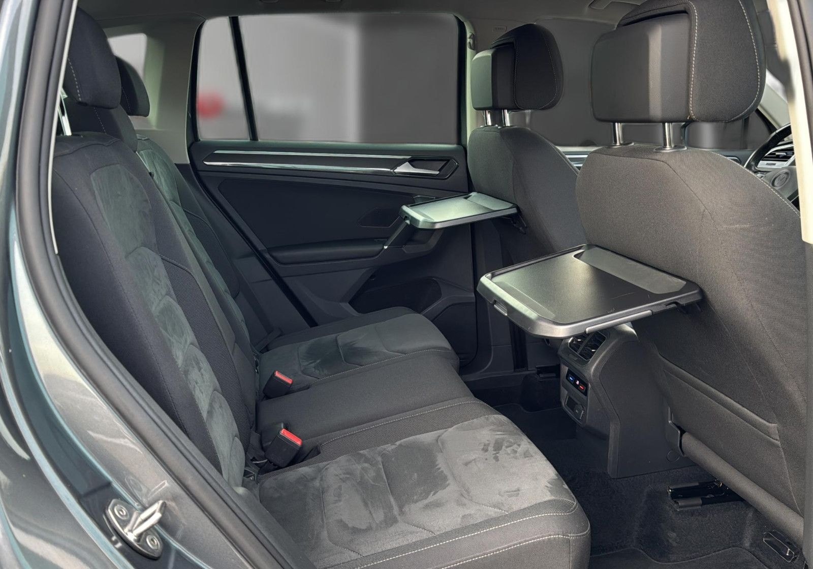 Volkswagen Tiguan Highline 4Motion+LED+HUD+AHK+ACC+1.HAND foto 10