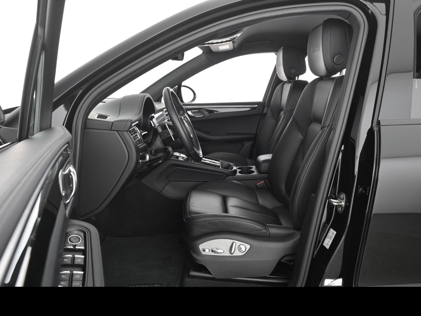 Porsche Macan GTS / 360 Kamera StandHZG Sportabgasanlage foto 16